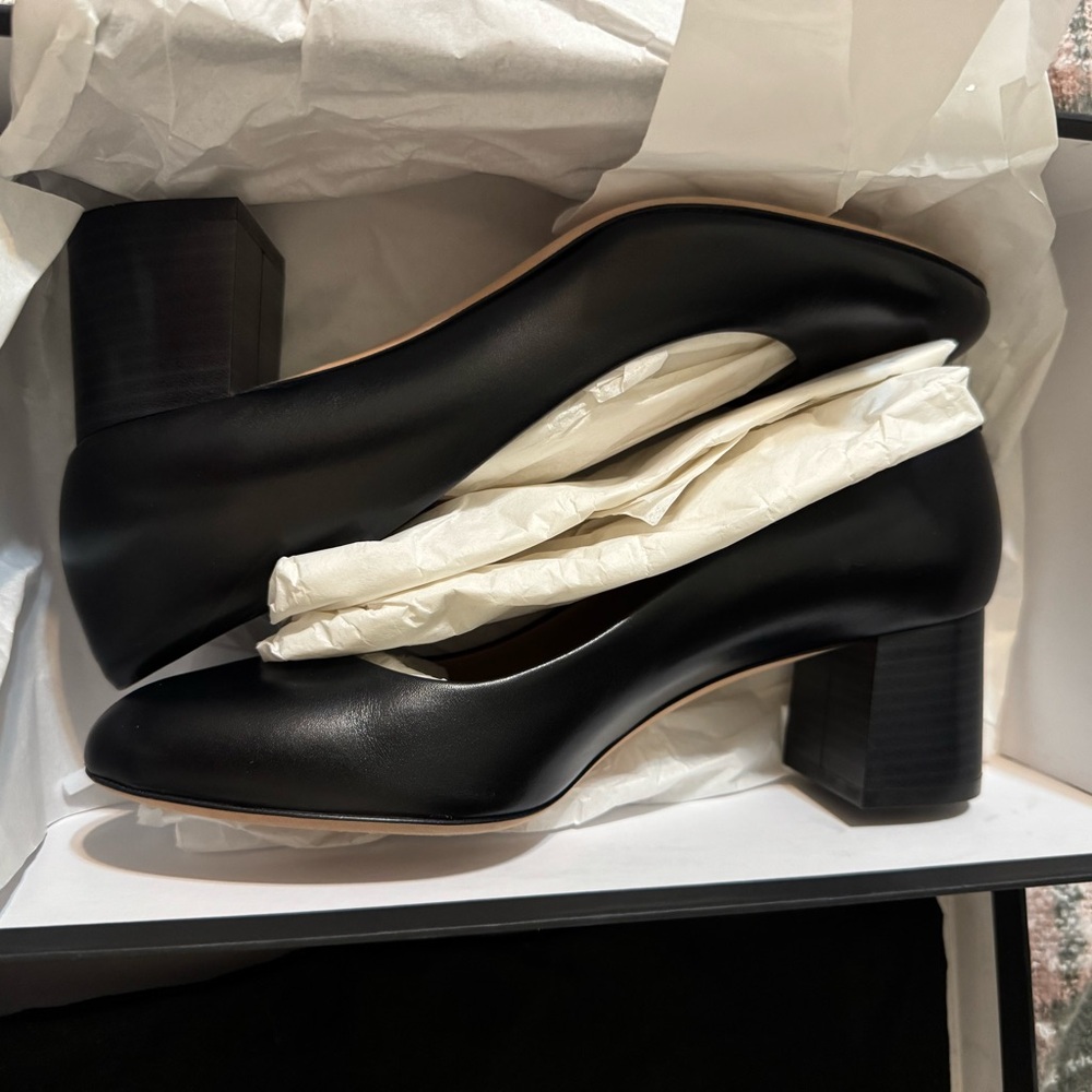 Hugo Boss Women’s Black Block Heel Farah Pump Size 38 1/2 Italy
